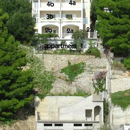 75-2 Apartamento Brela
